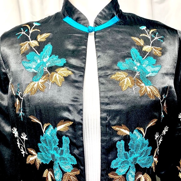 All SILK Vintage Pristine Jacket Embroidered Blazer Coat Smoking - Picture 11 of 12